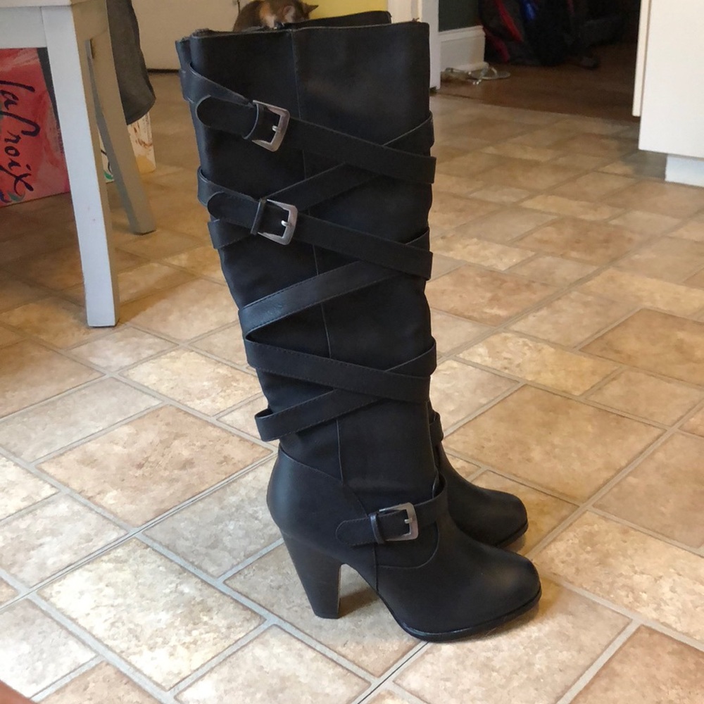 JustFab Eartha Corset Buckle Boots. Size 7.5